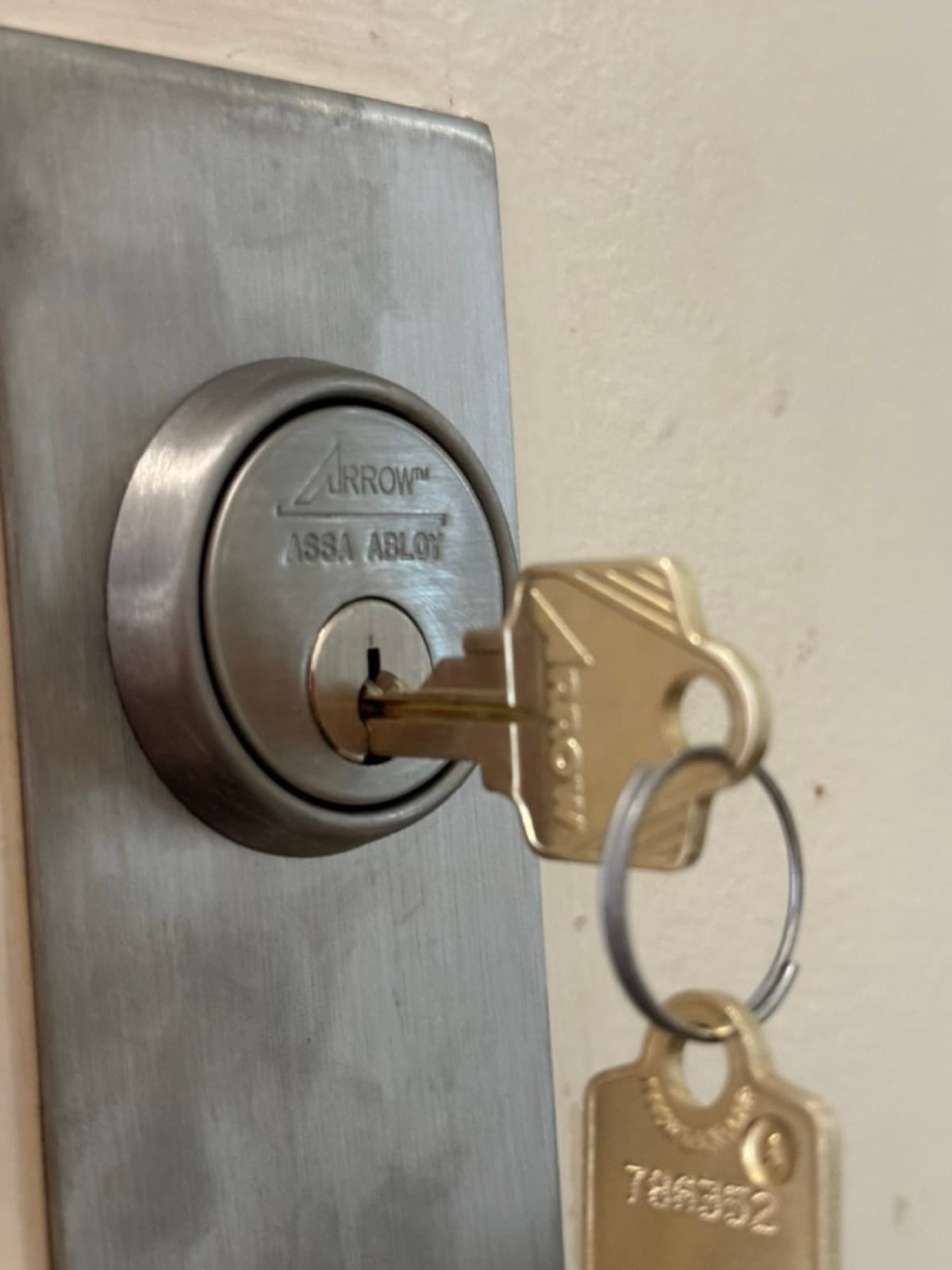 Arrow cylinder, keyed and tested